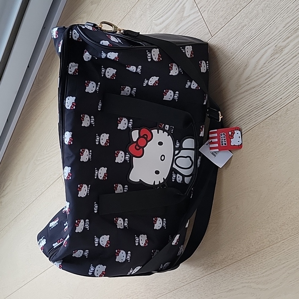 Sanrio Hello Kitty Deluxe Large Weekender - NWT!